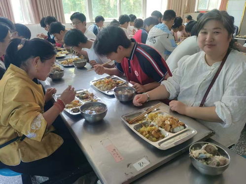 镇平县全兴学校成功举办食堂开放日活动，展现优质餐饮服务